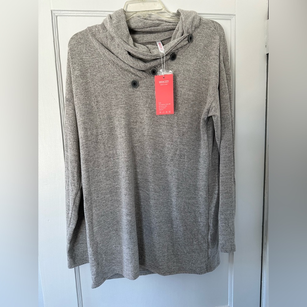 NWT GREY WOMENS SHIRT SIZE LARGE